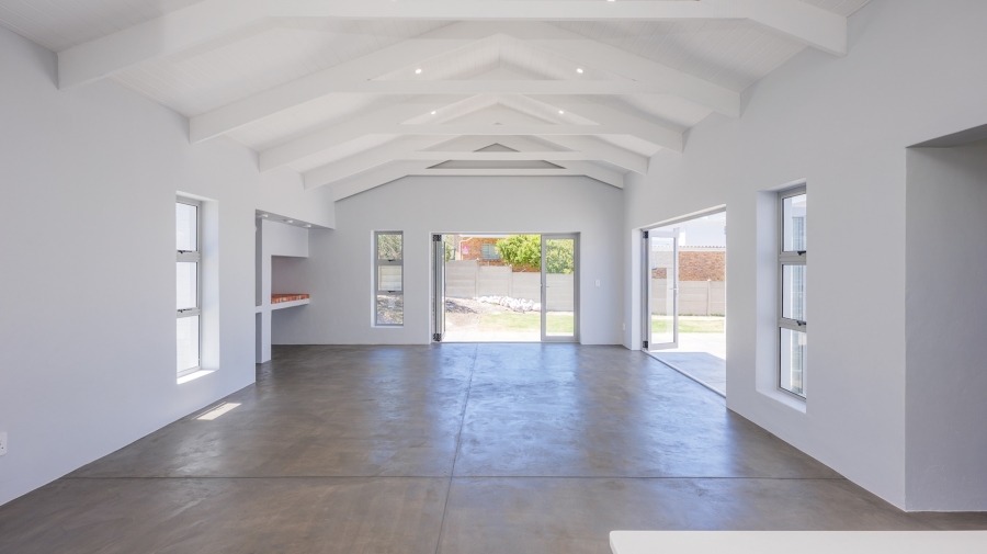 3 Bedroom Property for Sale in Struisbaai Western Cape